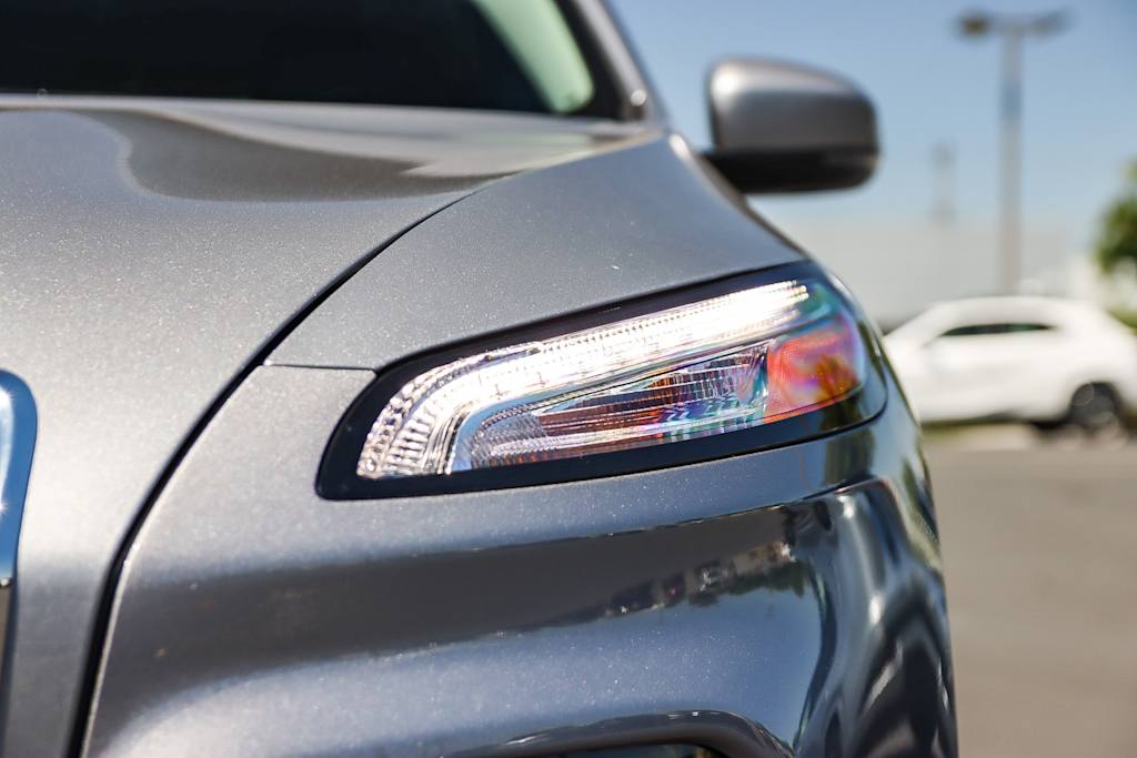 2017 Jeep Cherokee Limited Edition 19