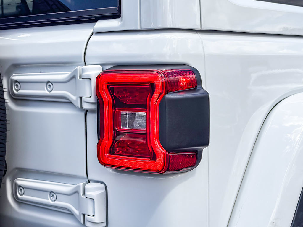 Thumbnail: 2025 Jeep Wrangler - 19