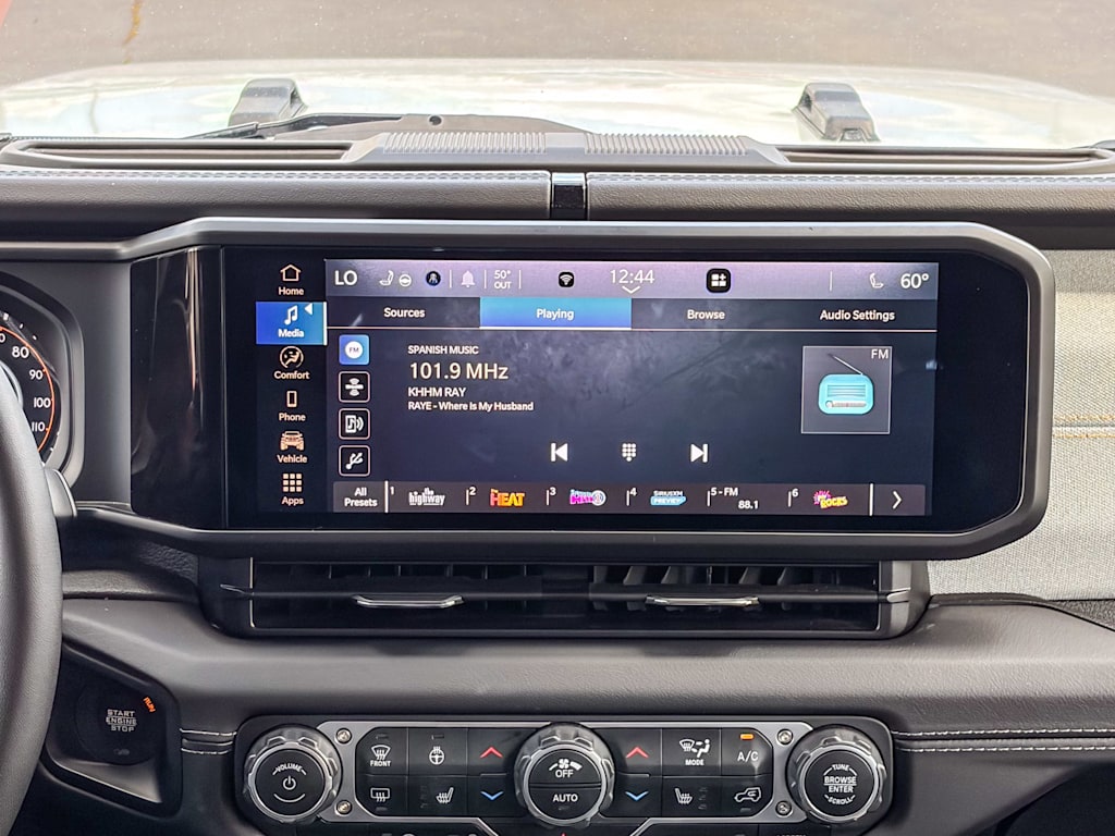 Thumbnail: 2025 Jeep Wrangler - 21