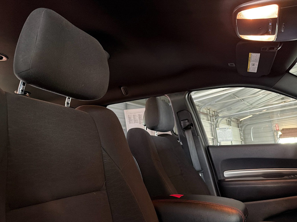 Thumbnail: 2019 Dodge Durango - 11