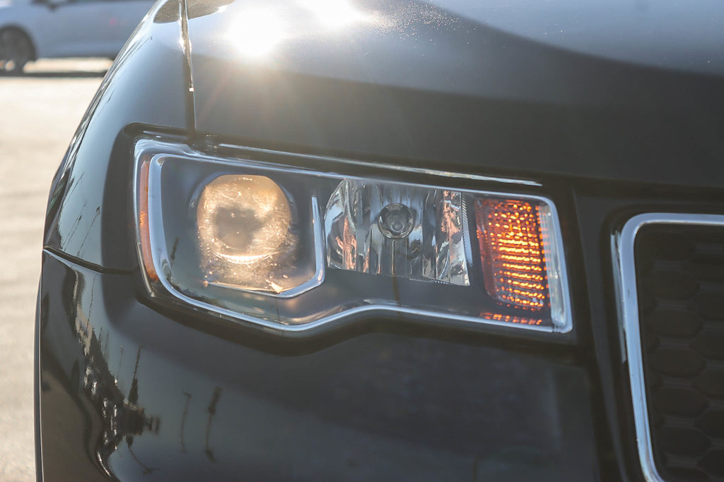 Thumbnail: 2017 Jeep Grand Cherokee - 17