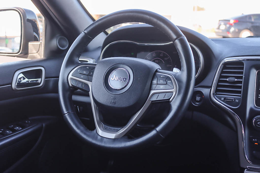 Thumbnail: 2017 Jeep Grand Cherokee - 7