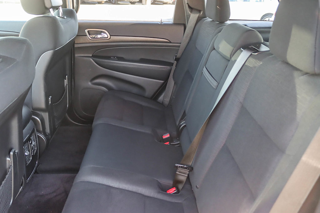 Thumbnail: 2017 Jeep Grand Cherokee - 10