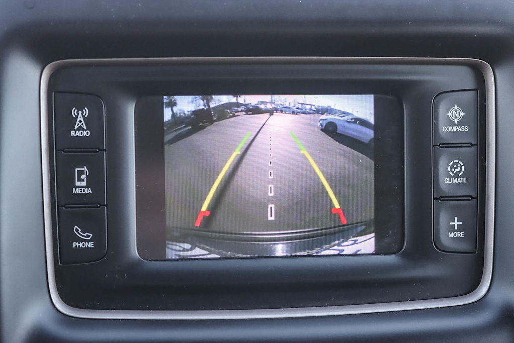 Thumbnail: 2017 Jeep Grand Cherokee - 24