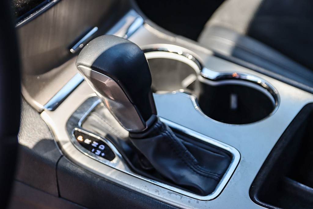 Thumbnail: 2019 Jeep Grand Cherokee - 13