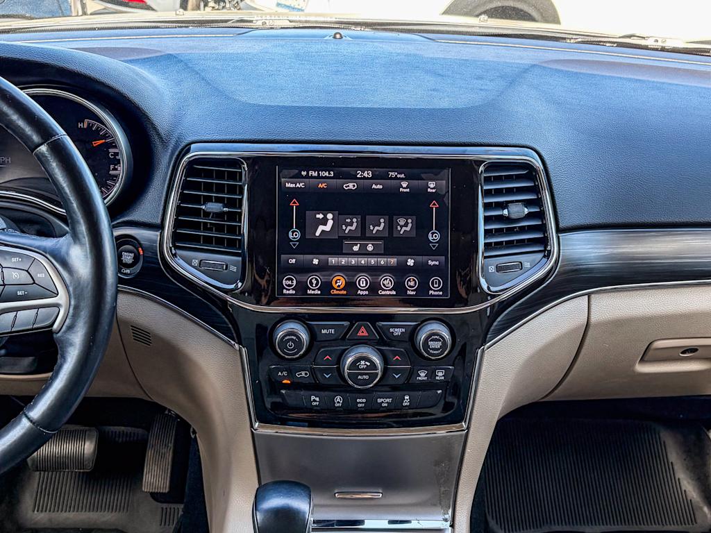 Thumbnail: 2019 Jeep Grand Cherokee - 12