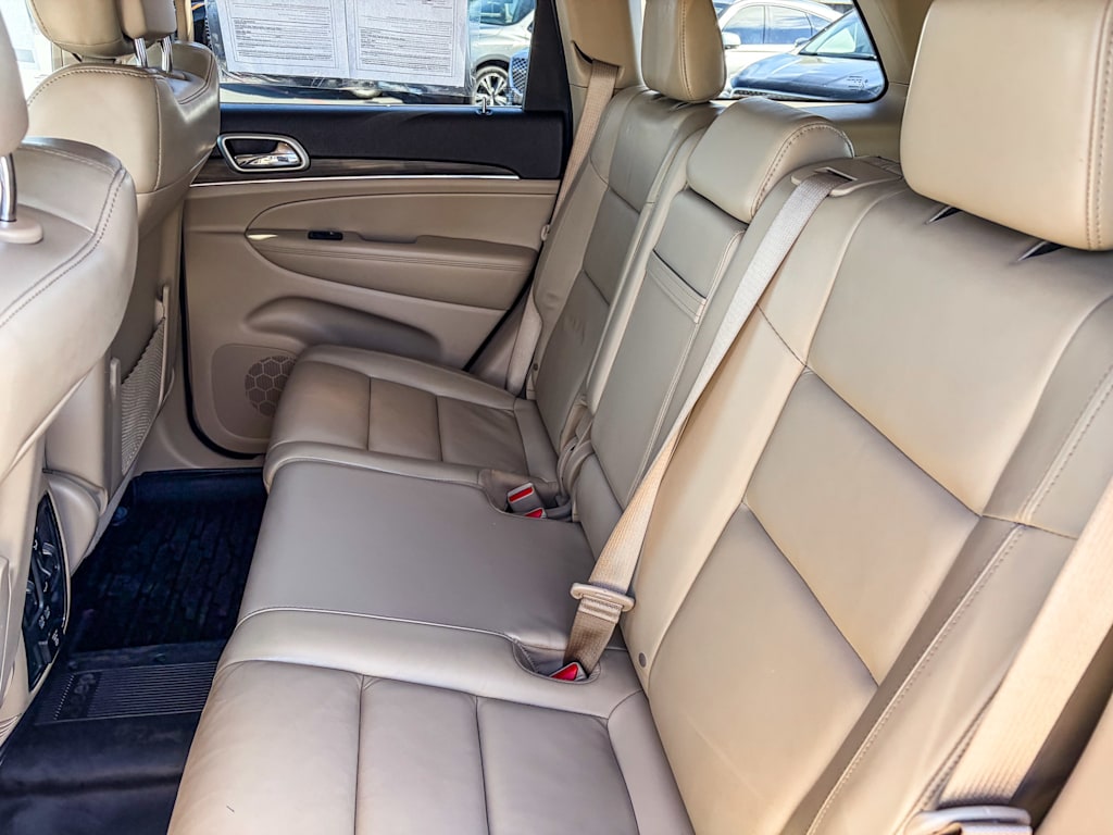 Thumbnail: 2019 Jeep Grand Cherokee - 11