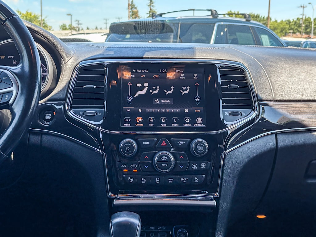 Thumbnail: 2020 Jeep Grand Cherokee - 12