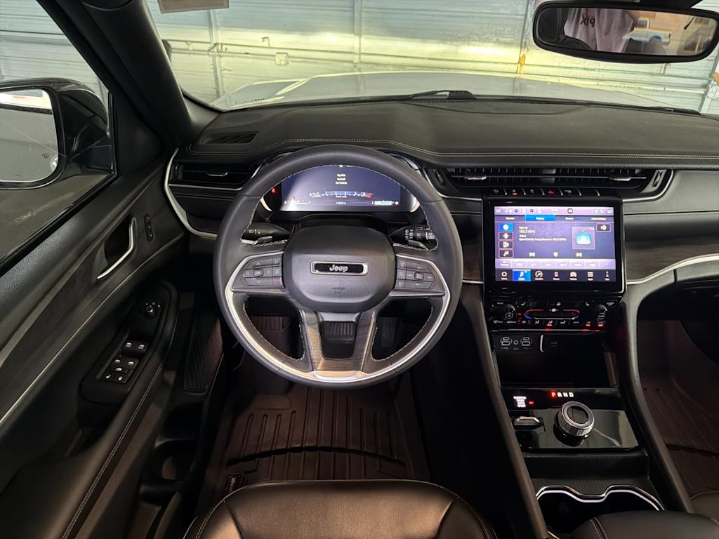 Thumbnail: 2024 Jeep Grand Cherokee - 11