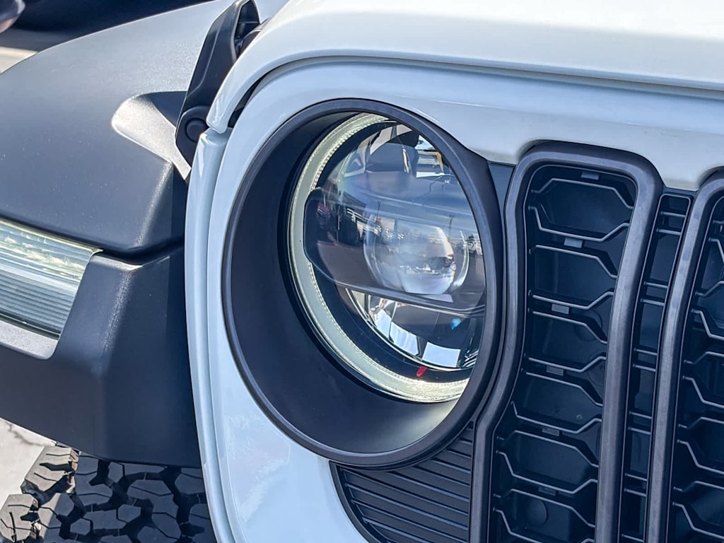 Thumbnail: 2024 Jeep Wrangler - 17