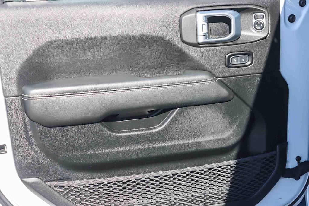 Thumbnail: 2020 Jeep Gladiator - 23
