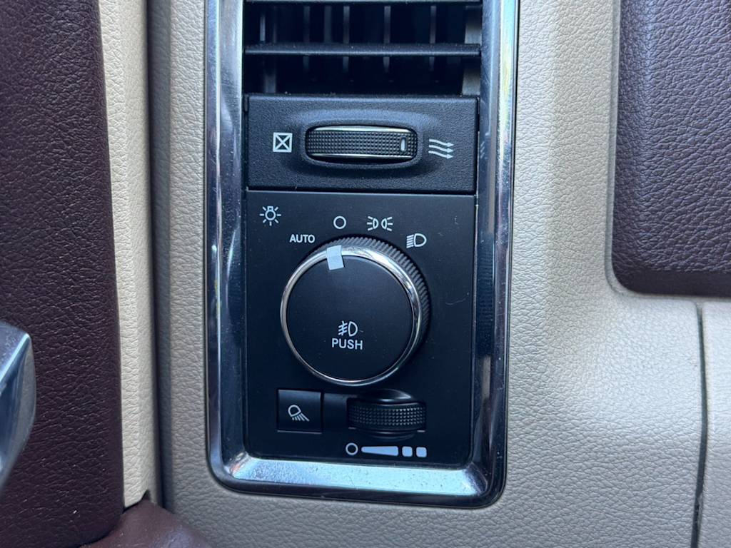 Thumbnail: 2015 RAM 1500 - 30