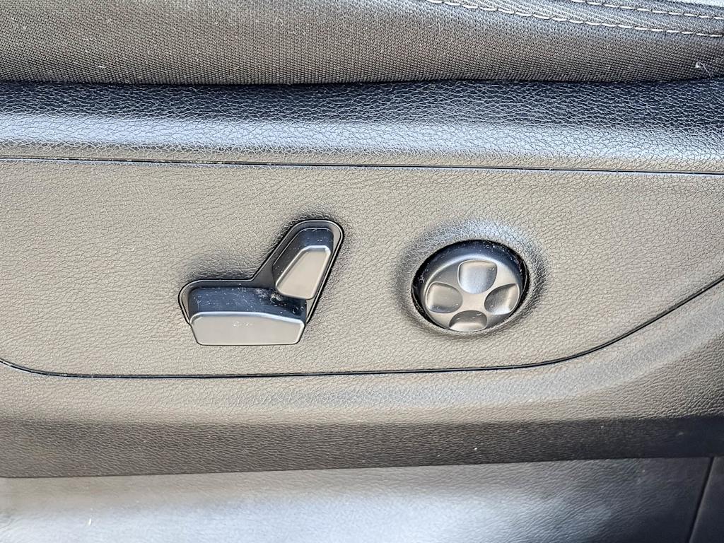 Thumbnail: 2020 RAM 1500 - 23