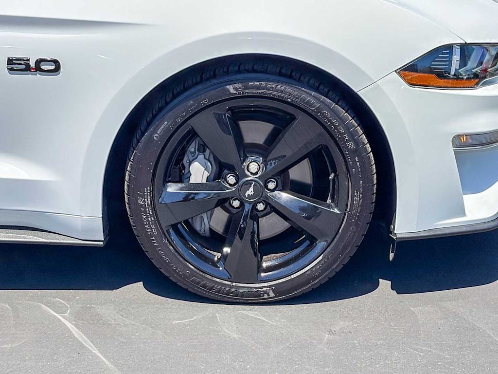 Thumbnail: 2022 Ford Mustang - 6