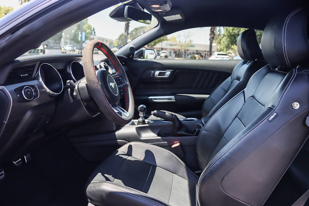 Thumbnail: 2022 Ford Mustang - 10