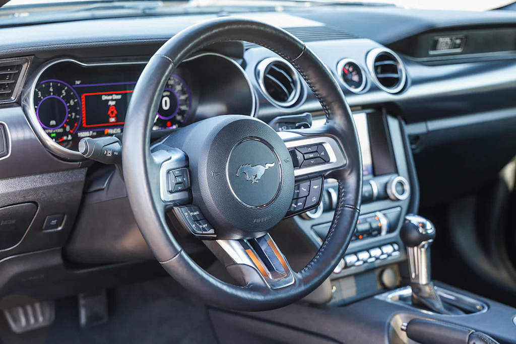 Thumbnail: 2022 Ford Mustang - 9