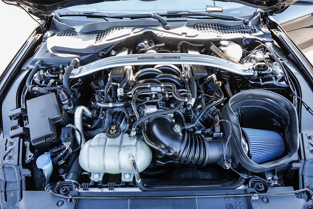 Thumbnail: 2022 Ford Mustang - 8