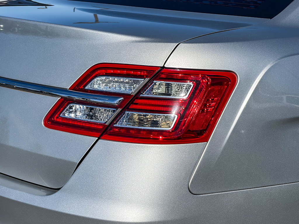 Thumbnail: 2018 Ford Taurus - 5