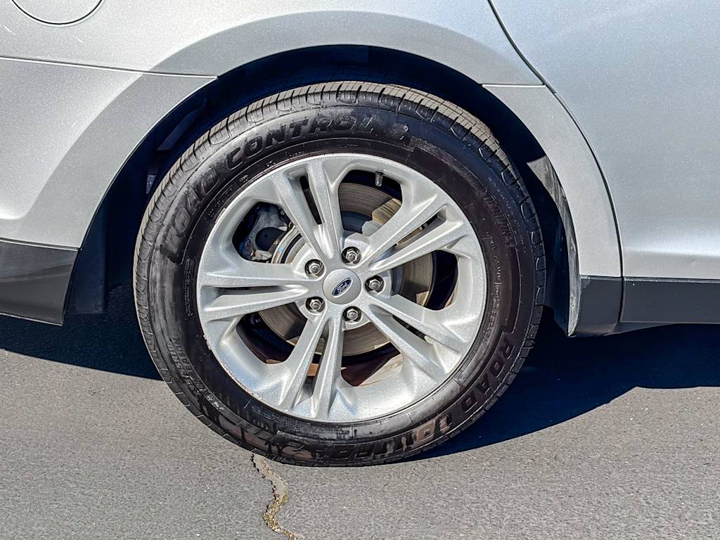 Thumbnail: 2018 Ford Taurus - 20