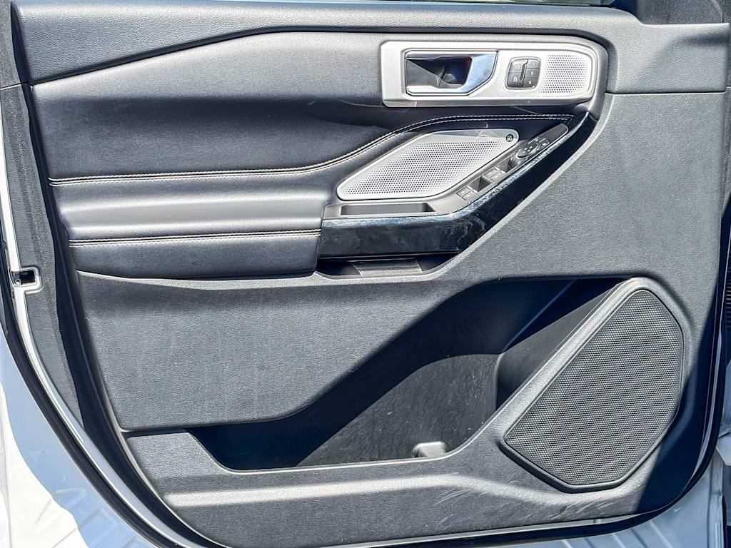 Thumbnail: 2022 Ford Explorer - 24