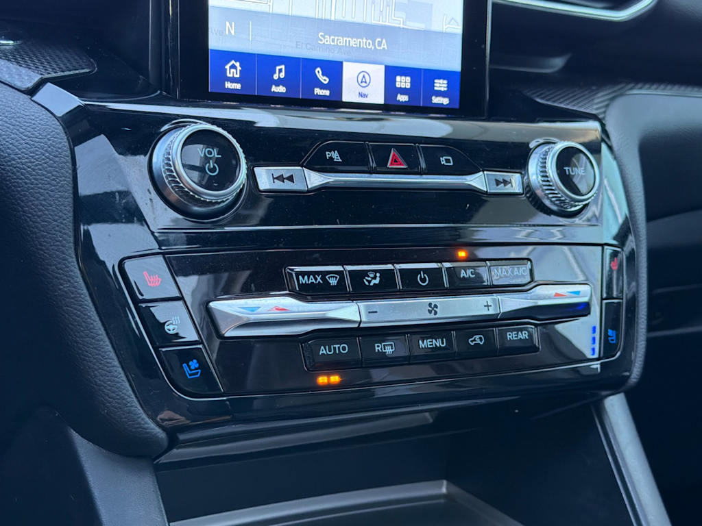 Thumbnail: 2022 Ford Explorer - 28