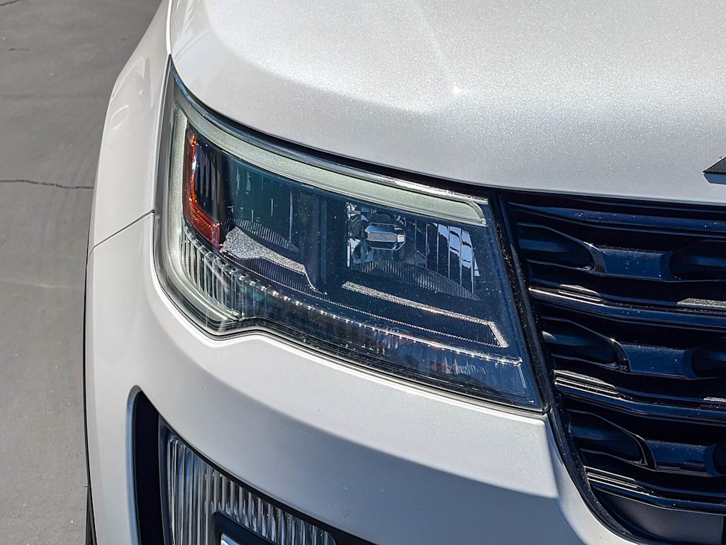 Thumbnail: 2016 Ford Explorer - 16