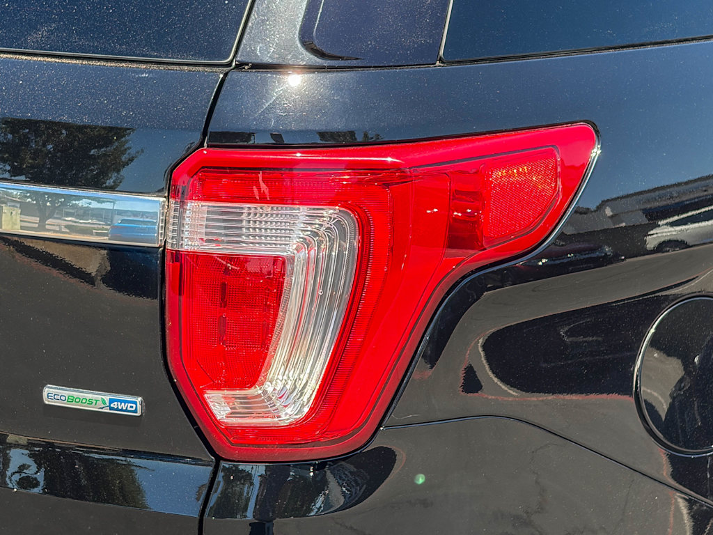 Thumbnail: 2017 Ford Explorer - 18
