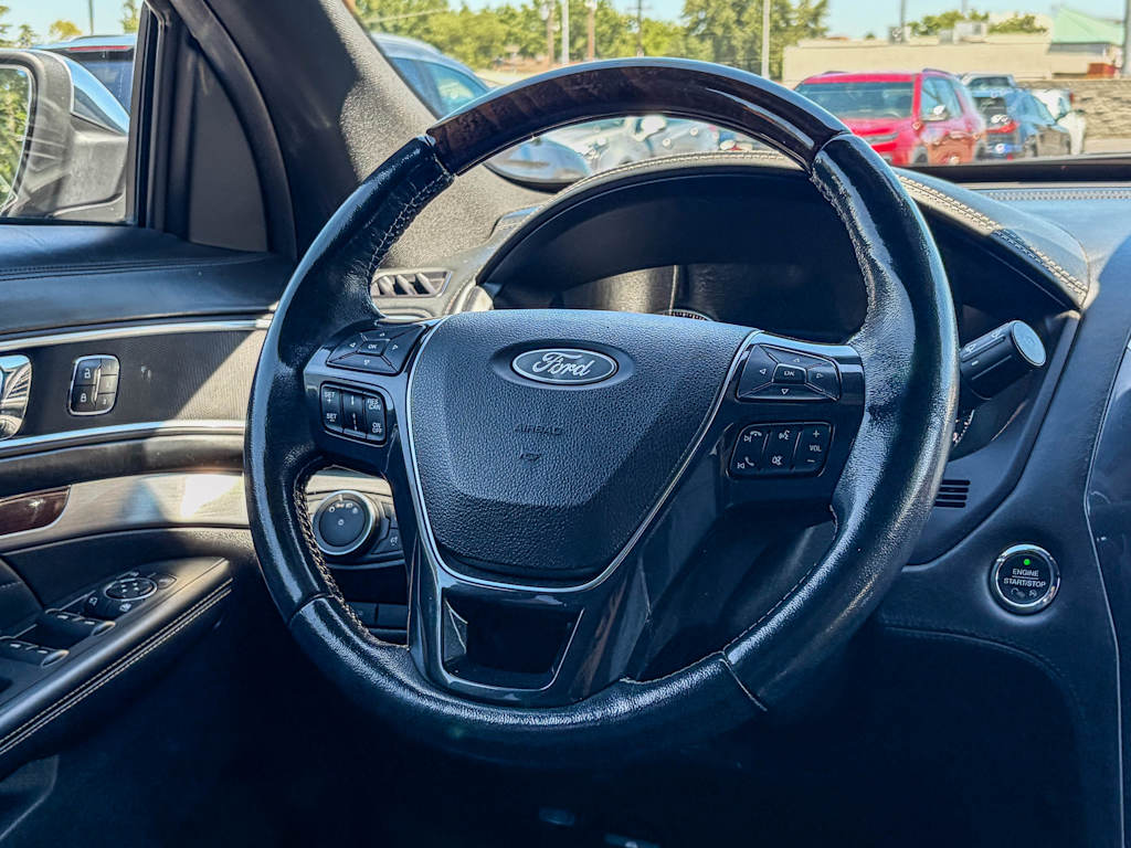 Thumbnail: 2017 Ford Explorer - 7