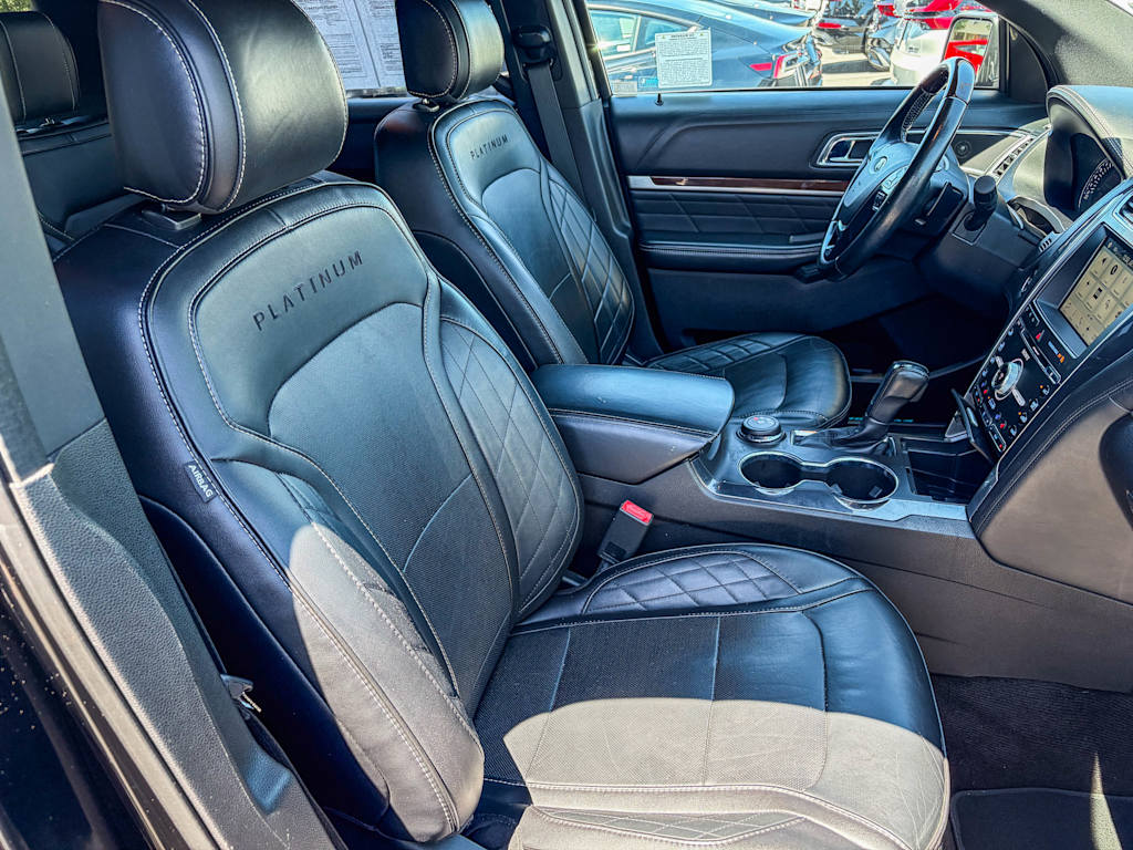 Thumbnail: 2017 Ford Explorer - 8