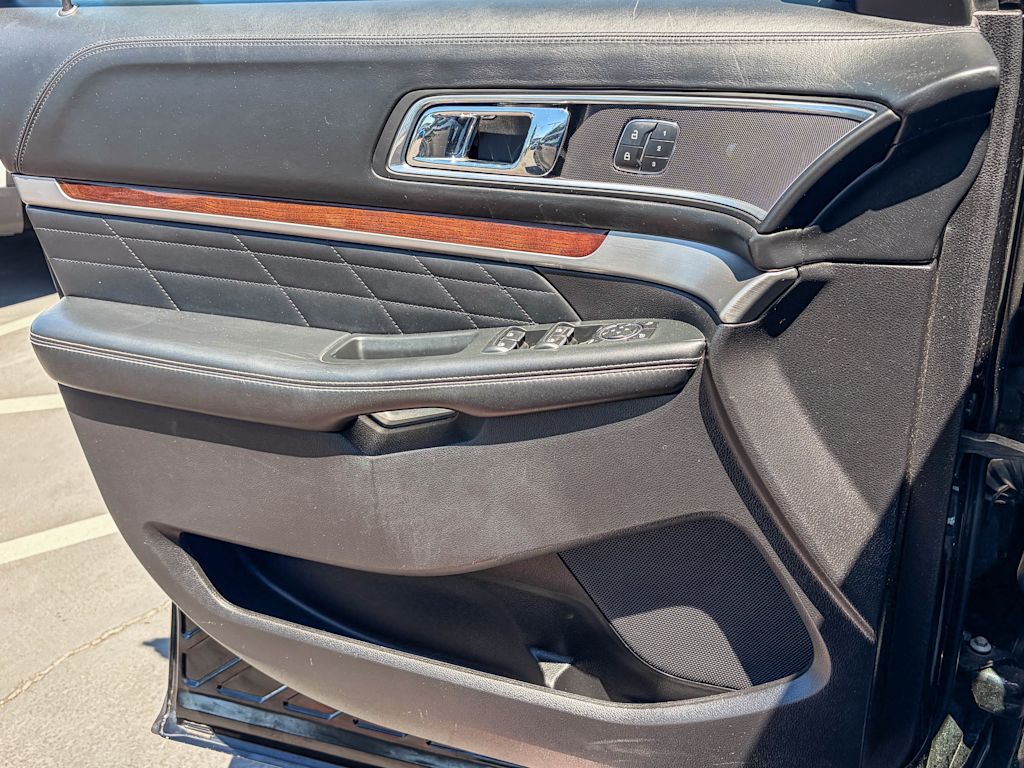 Thumbnail: 2017 Ford Explorer - 20