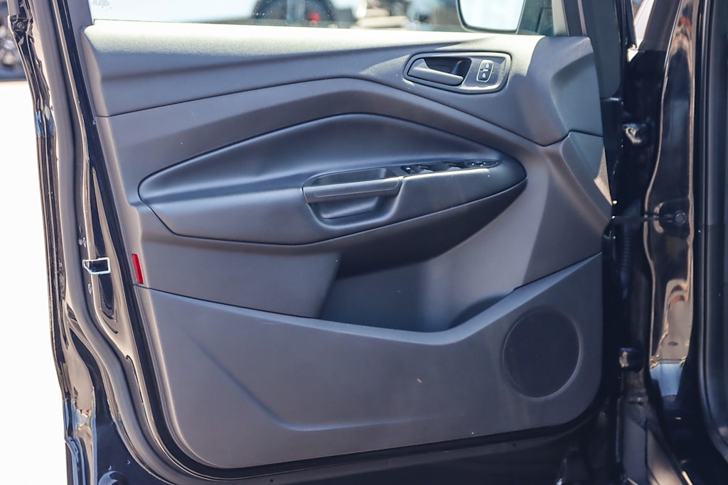 2019 Ford Escape S 22