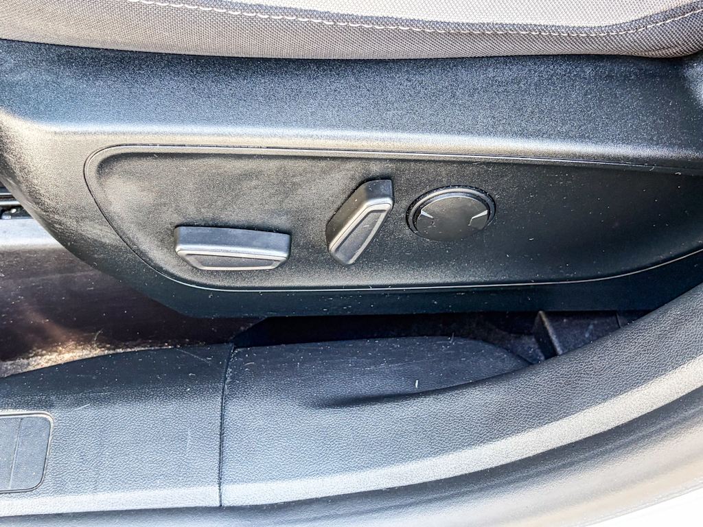 Thumbnail: 2020 Ford Escape - 23