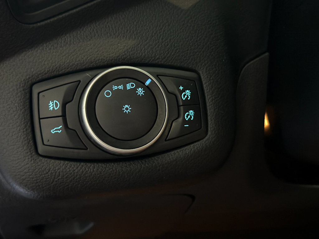 Thumbnail: 2017 Ford Escape - 30