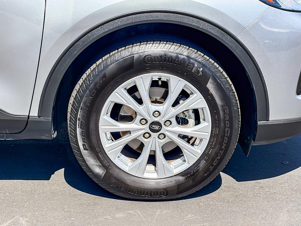 Thumbnail: 2023 Ford Escape - 7