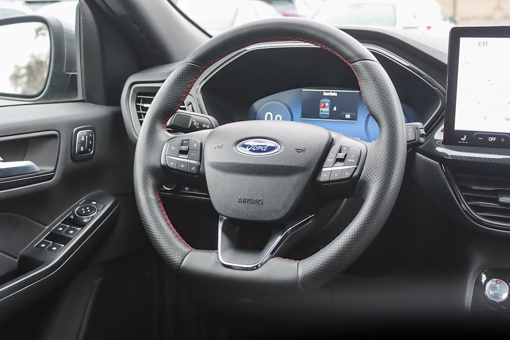 Thumbnail: 2023 Ford Escape - 2