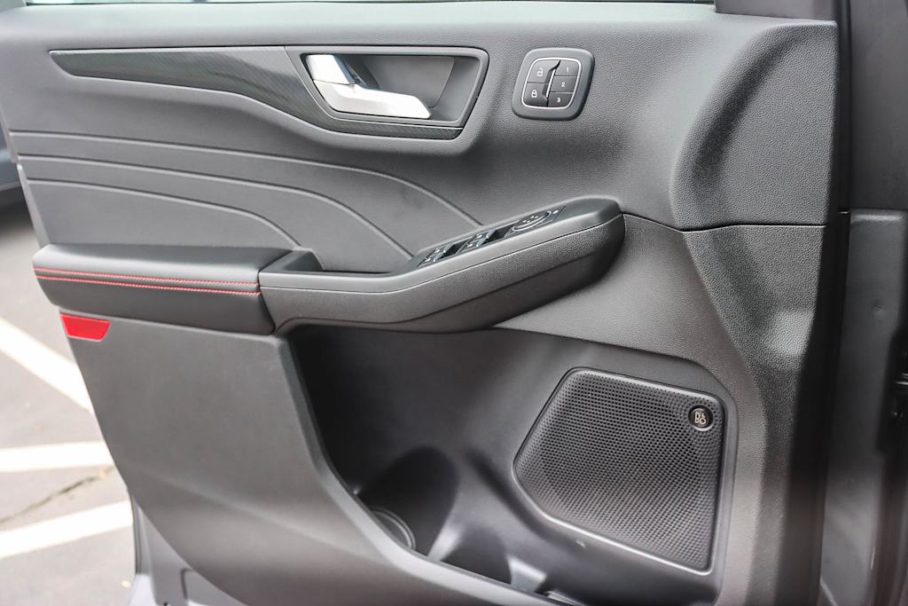 Thumbnail: 2023 Ford Escape - 21