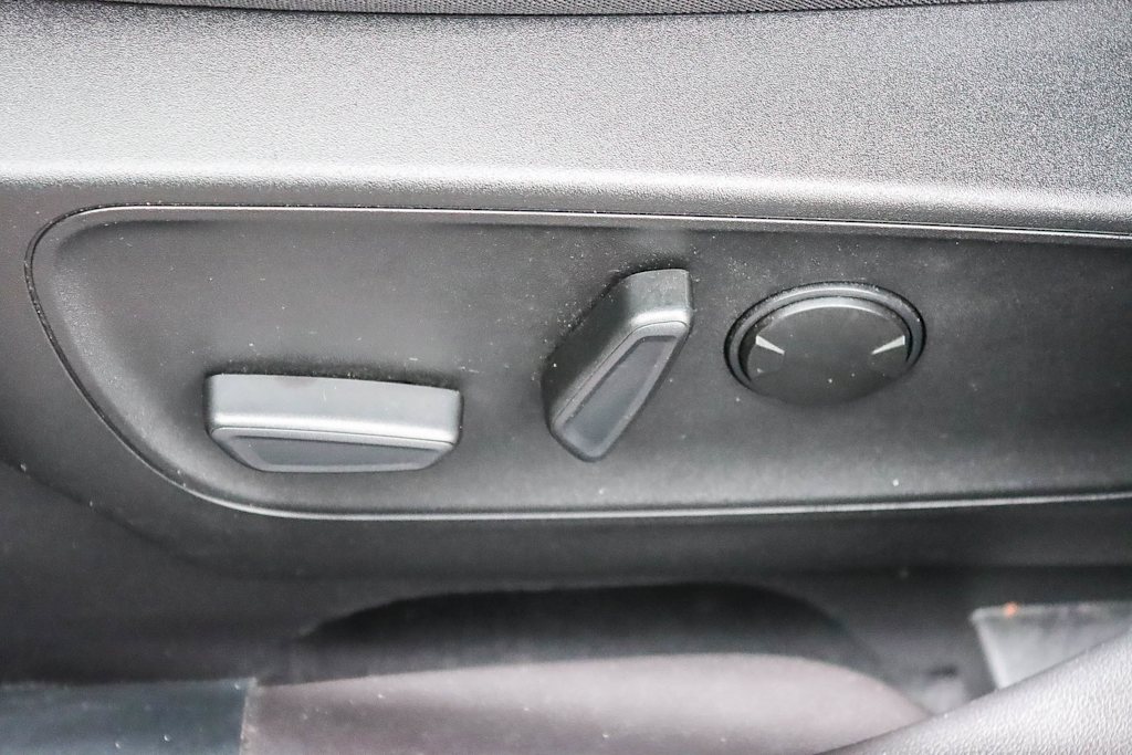 Thumbnail: 2023 Ford Escape - 22