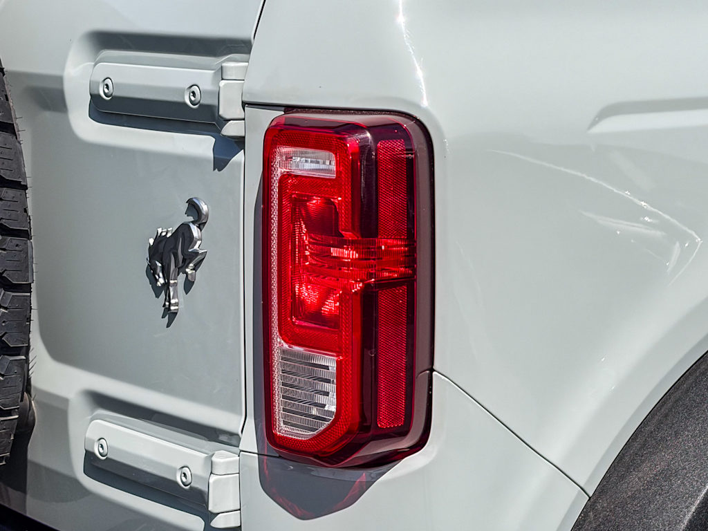 Thumbnail: 2021 Ford Bronco - 20