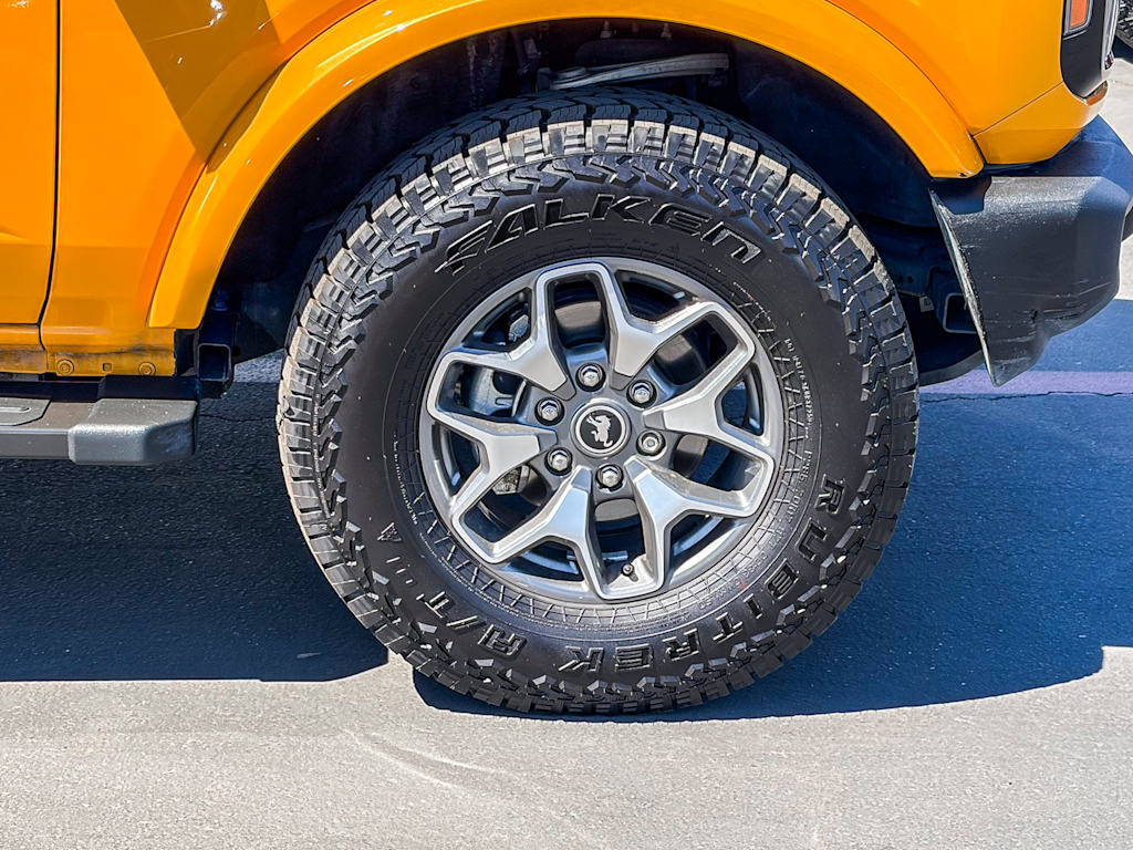 Thumbnail: 2022 Ford Bronco - 6