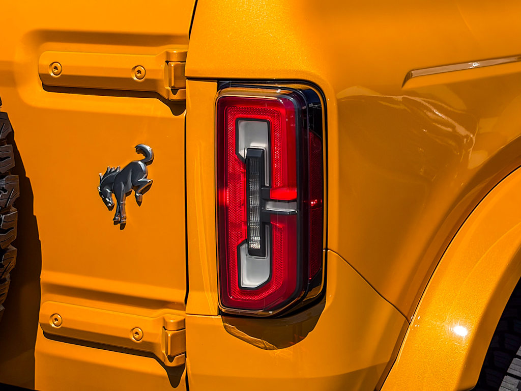 Thumbnail: 2022 Ford Bronco - 18