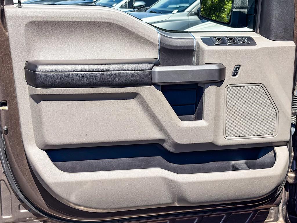 Thumbnail: 2017 Ford F-150 - 22