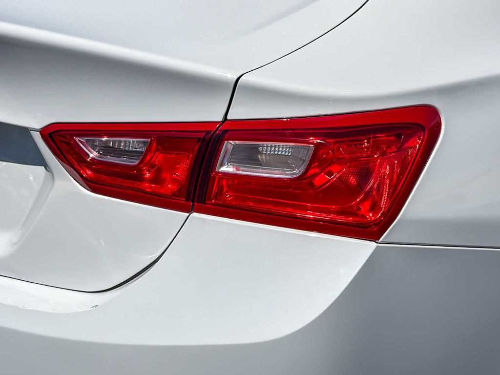 Thumbnail: 2020 Chevrolet Malibu - 19