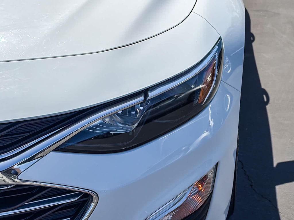 Thumbnail: 2020 Chevrolet Malibu - 18