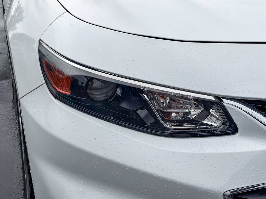 Thumbnail: 2018 Chevrolet Malibu - 17