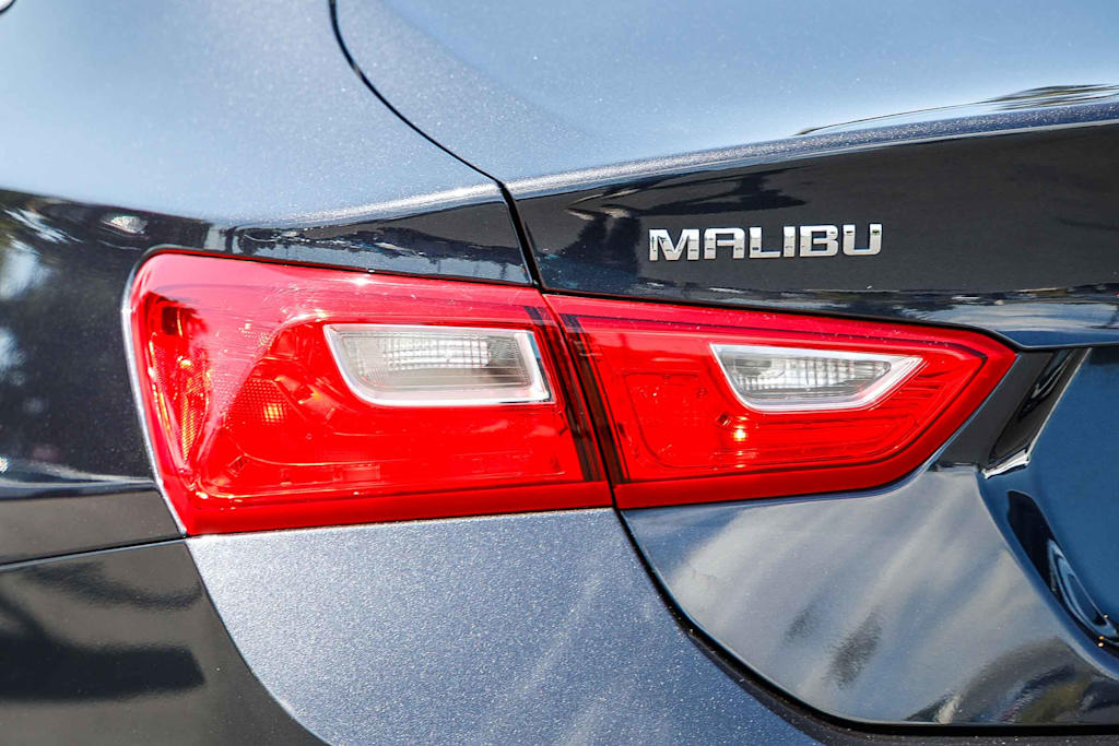 Thumbnail: 2023 Chevrolet Malibu - 24