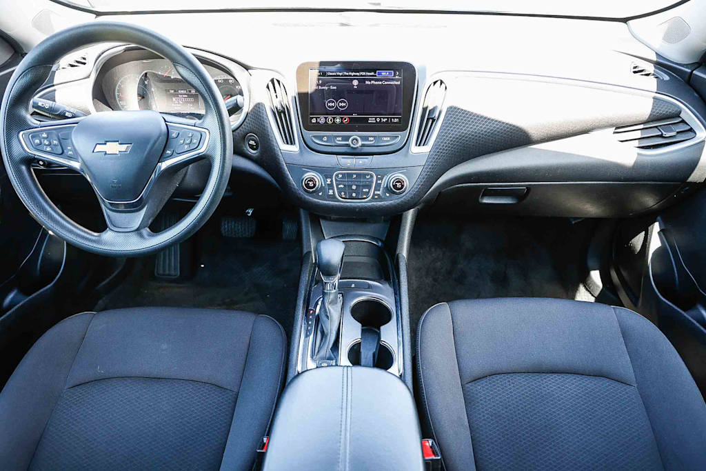 Thumbnail: 2023 Chevrolet Malibu - 2