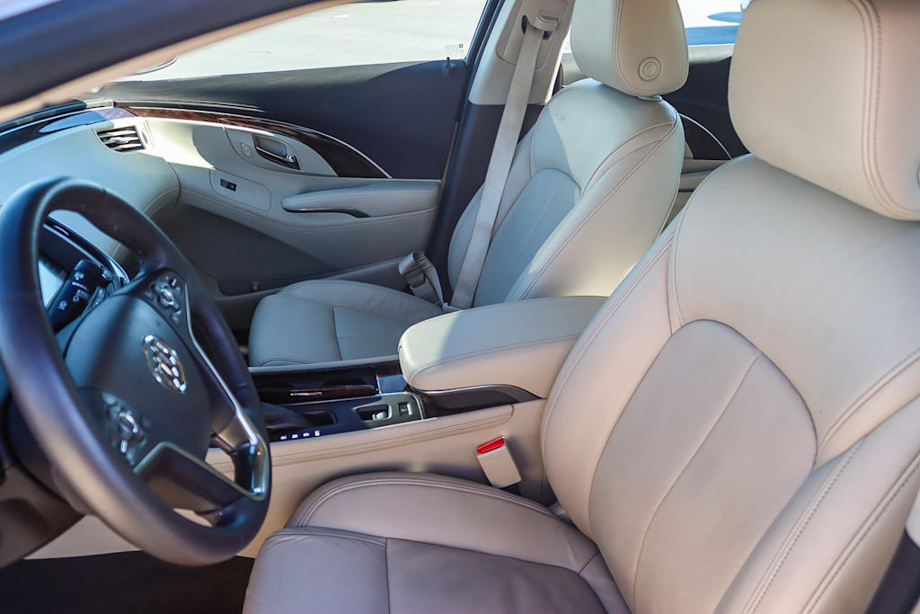 Thumbnail: 2015 Buick LaCrosse - 11