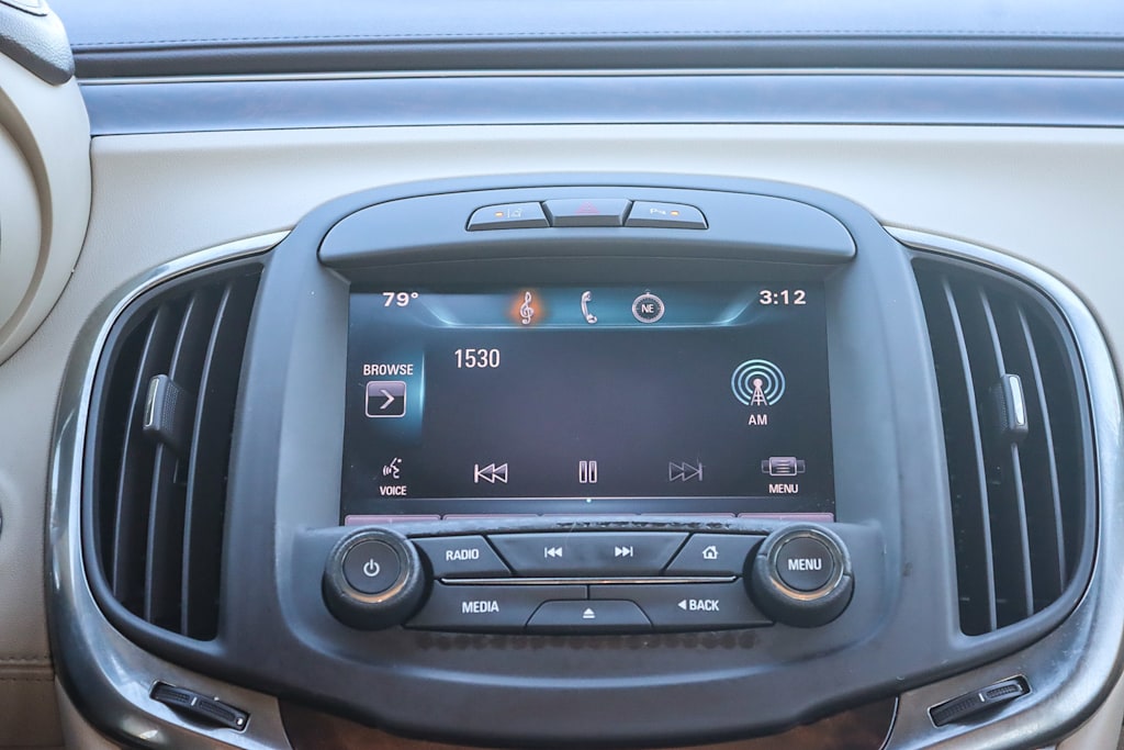 Thumbnail: 2015 Buick LaCrosse - 22