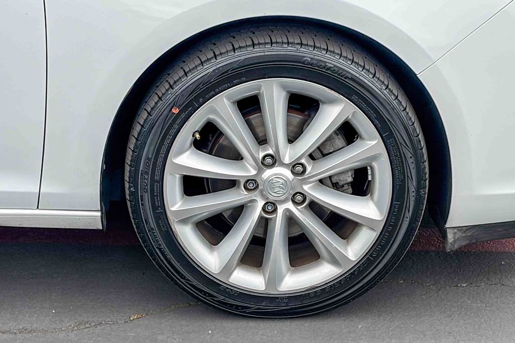 Thumbnail: 2015 Buick Verano - 7