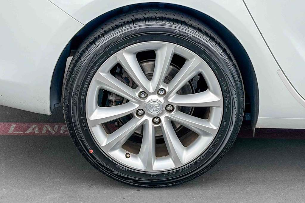 Thumbnail: 2015 Buick Verano - 20